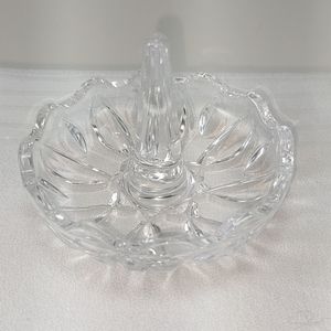 🇨🇦 Ring Keeper (Free with a bundle of 3+ items.)